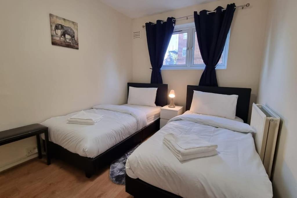 2 Bedroom Apartment In Kennington 런던 외부 사진